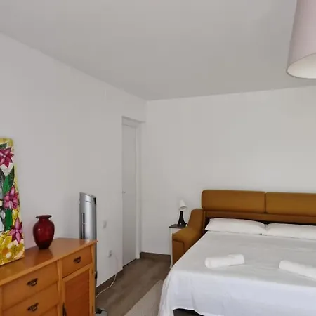 La Pepa Apartment *